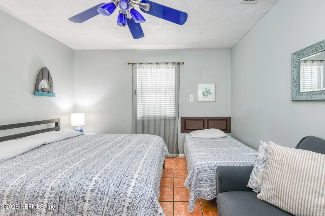 Photo of 15 SEA PARK Drive