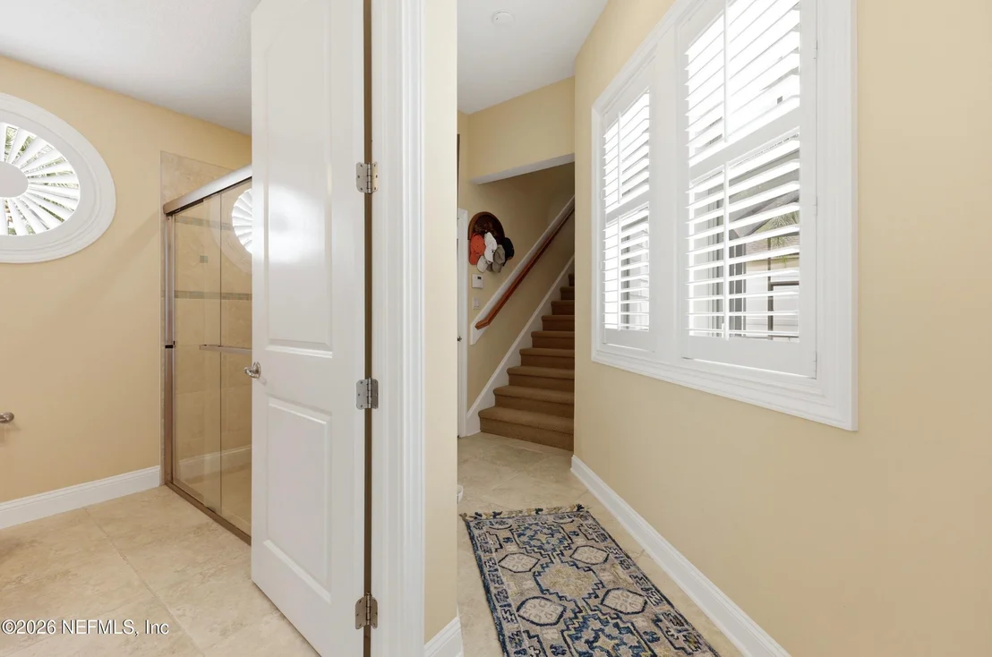 Photo of 286 VALE Drive