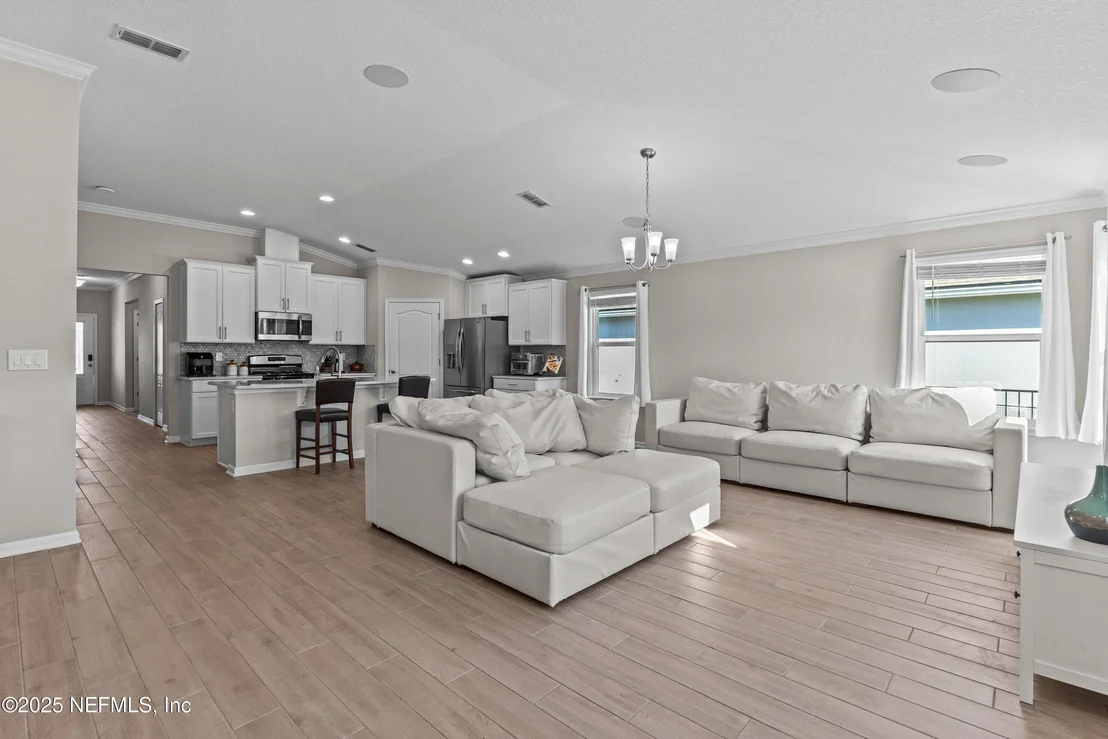 Photo of 1178 SHETLAND Drive