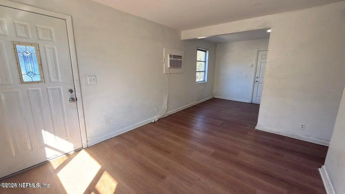 Photo of 5627 BELAFONTE Drive