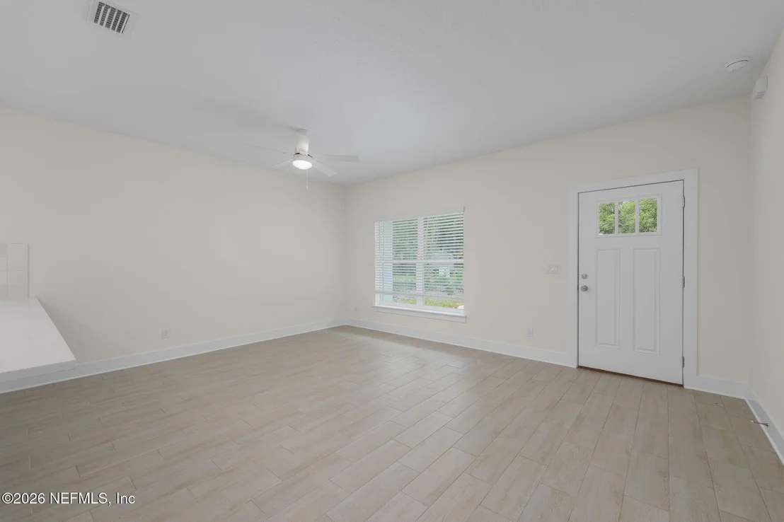 Photo of 874 W 4TH Street