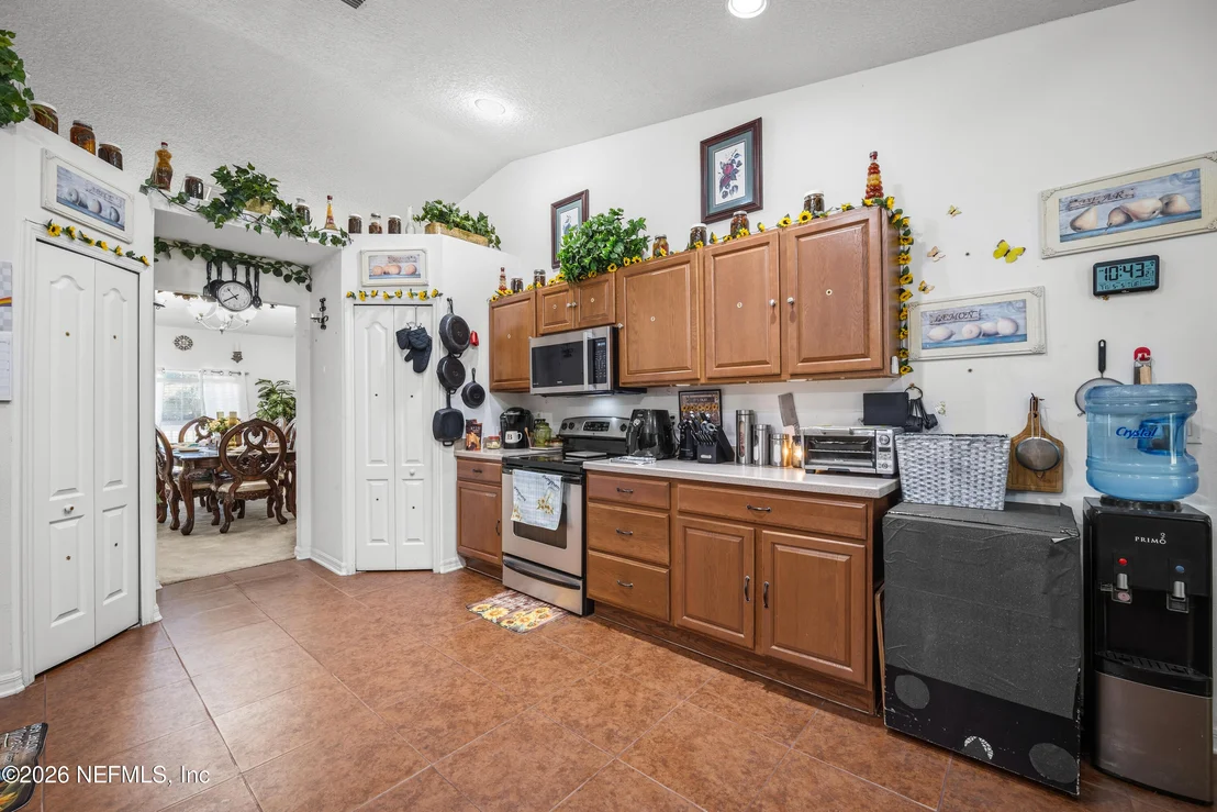 Photo of 97106 YORKSHIRE Drive