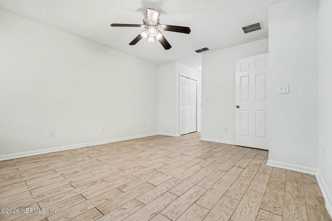 Photo of 1821 HEARTPINE Drive