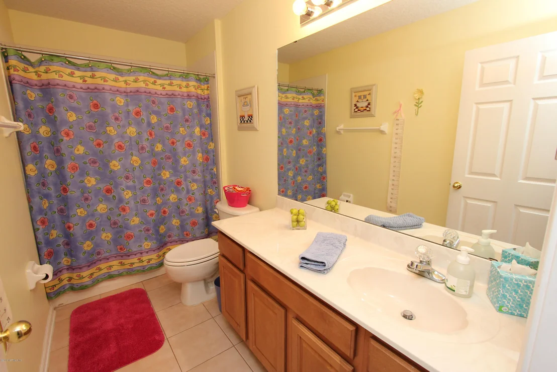 Photo of 329 W Tropical Trace