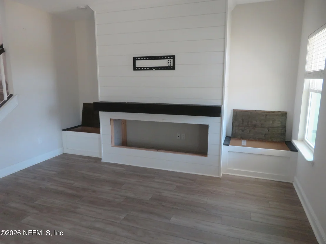 Photo of 313 MEADOW CREEK Drive