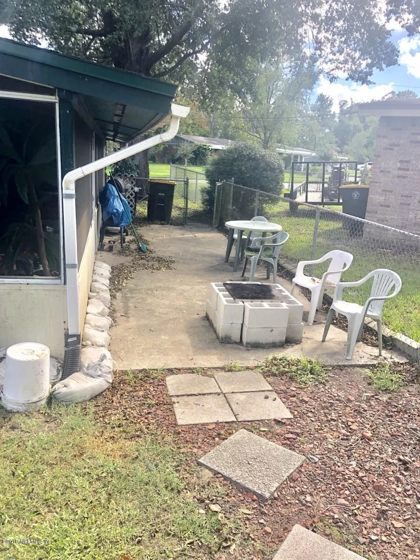 Photo of 7661 VALE Drive