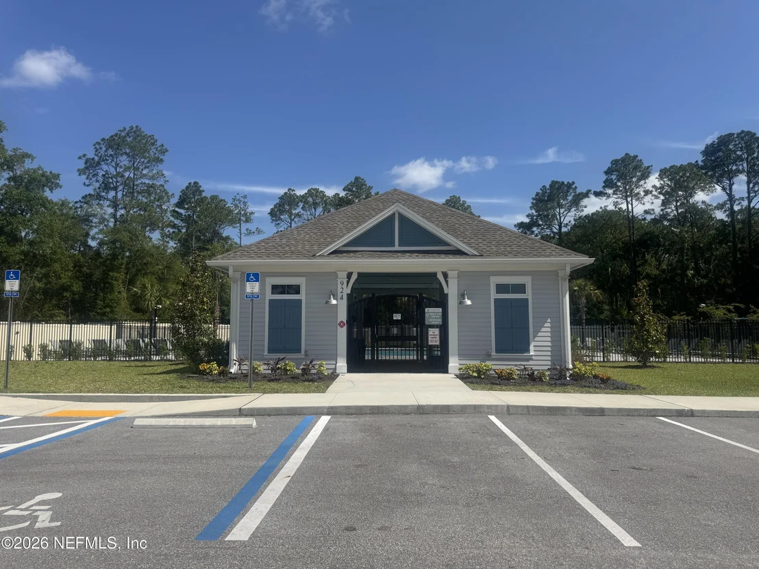 Photo of 597 LAKE SINCLAIR Street