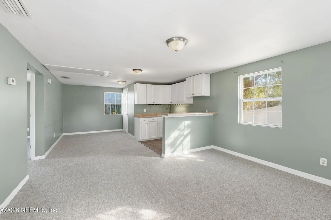 Photo of 1863 LIVE OAK Drive