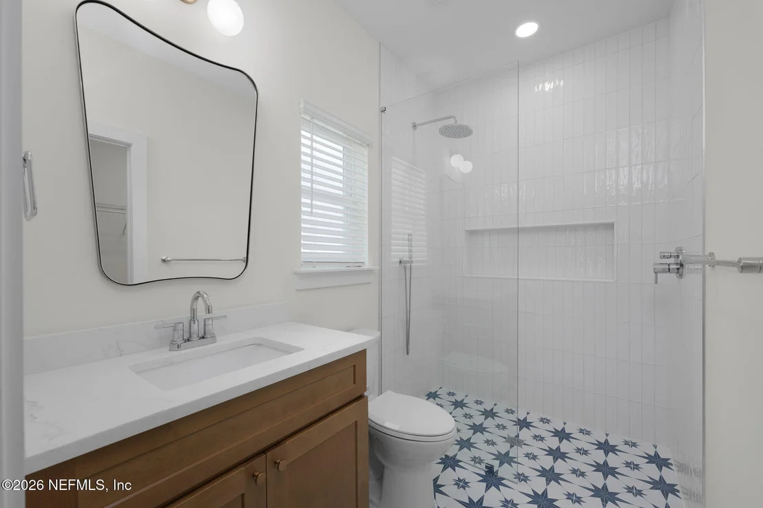 Photo of 878 W 4TH Street