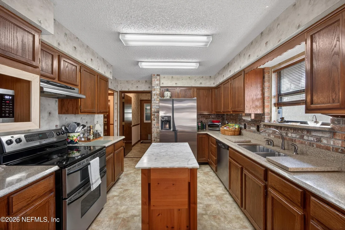Photo of 2479 STONEBRIDGE Drive