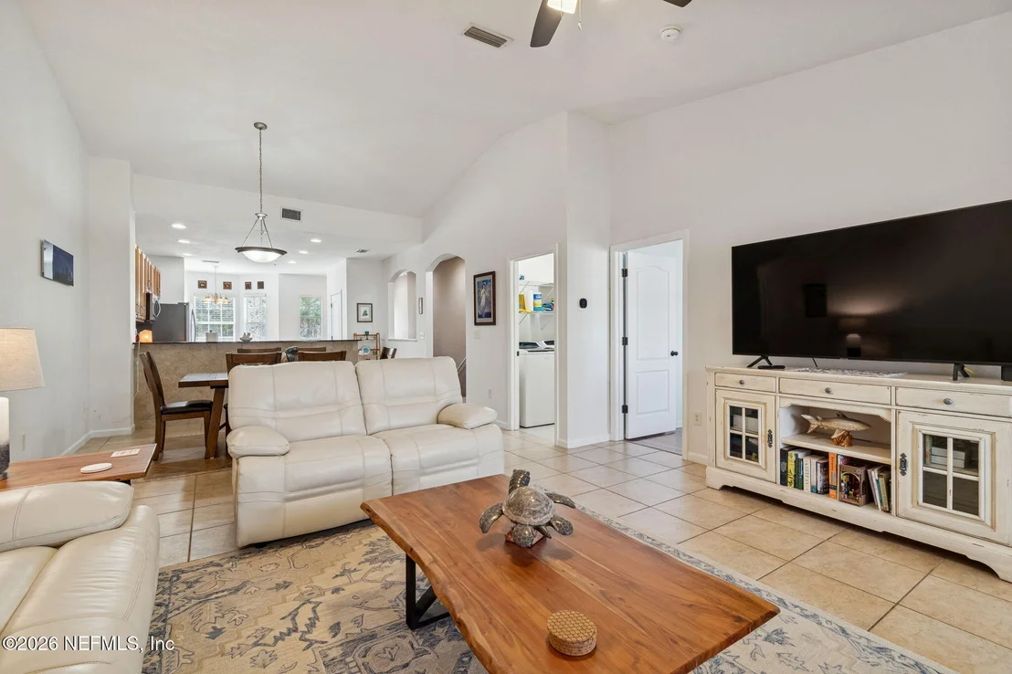 Photo of Unit 1005 at 175 BAYBERRY Circle