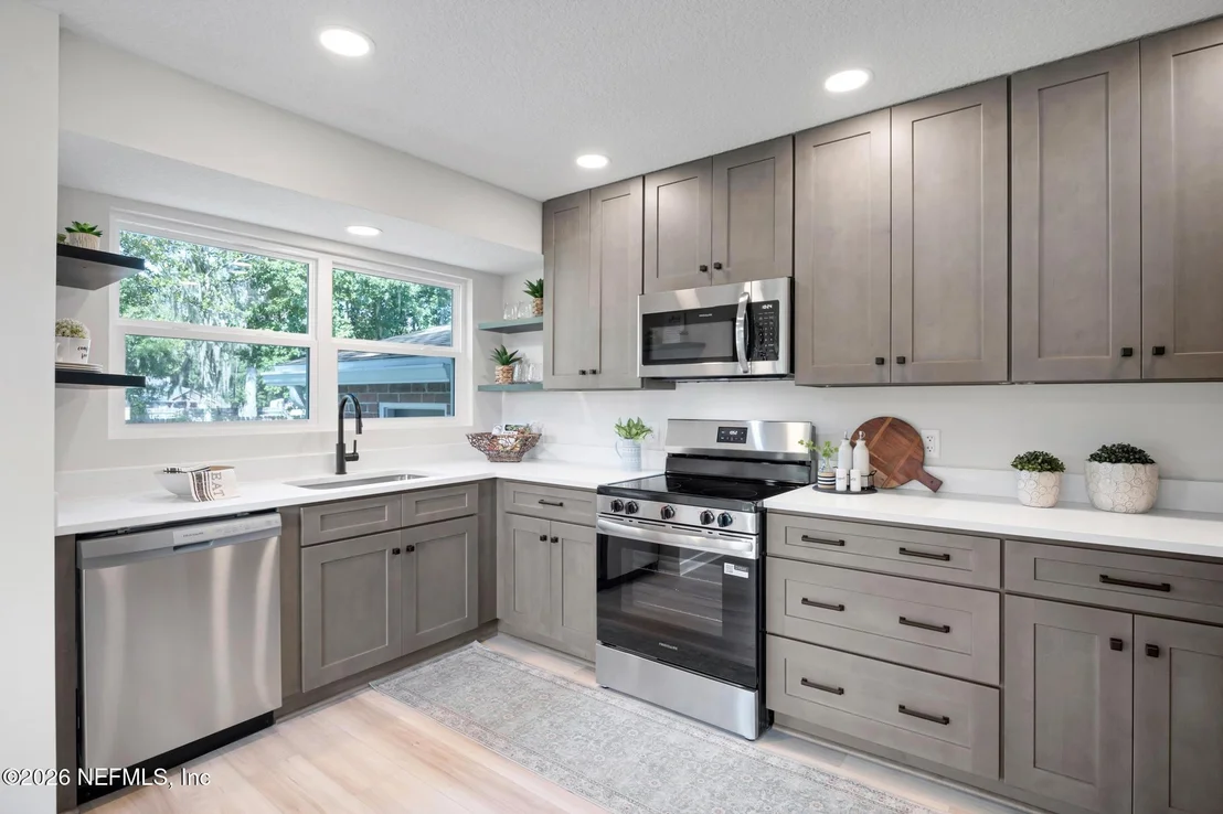 Photo of 14720 COMPASS Drive