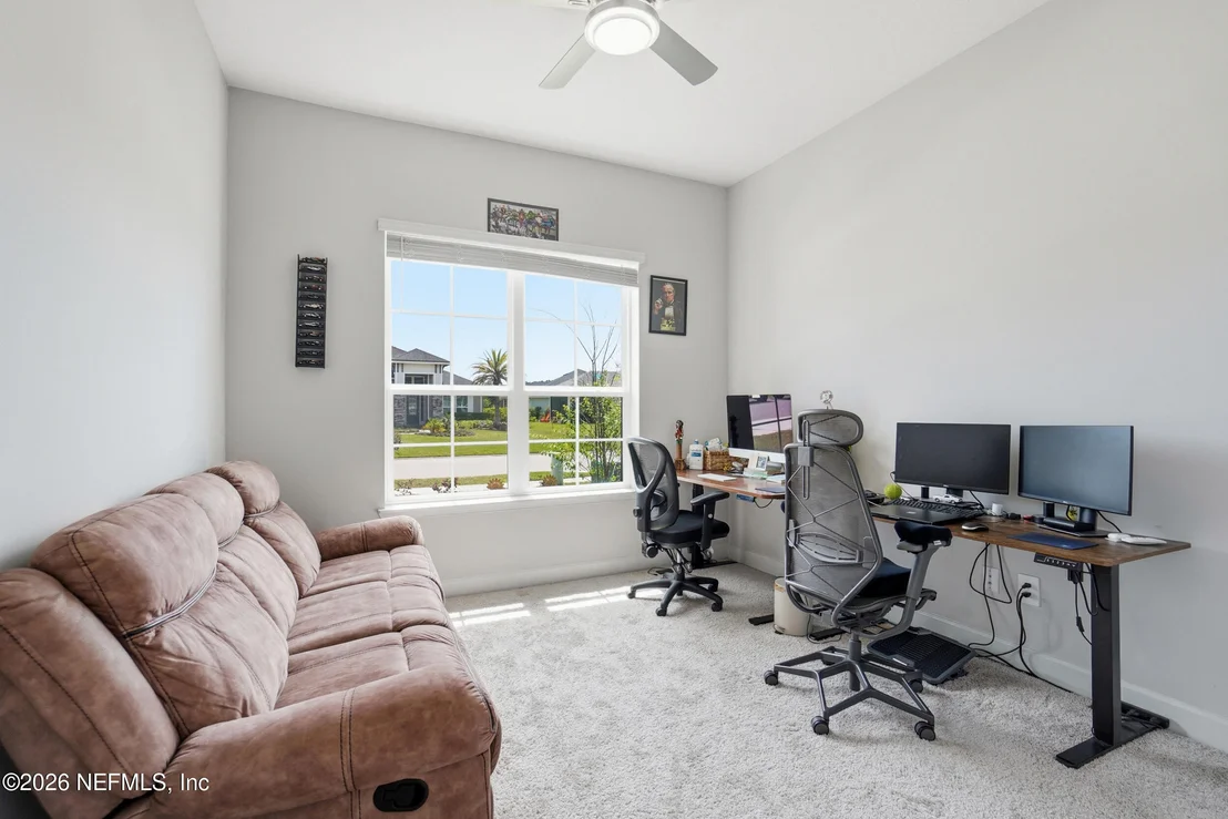 Photo of 49 DAWSON CREEK Way