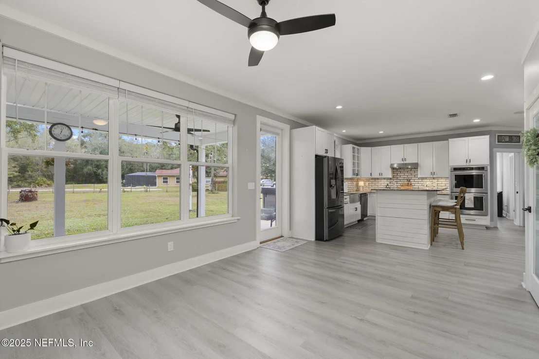 Photo of 1499 SHEFFIELD Road