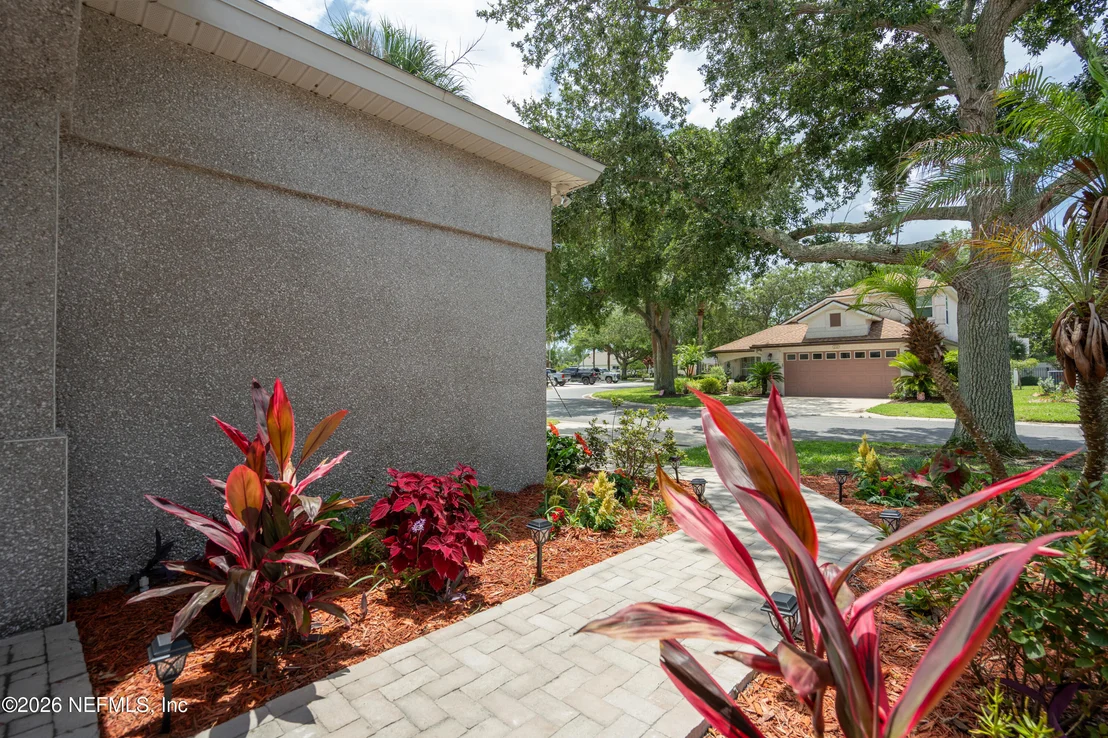 Photo of 138 LIONS GATE Drive