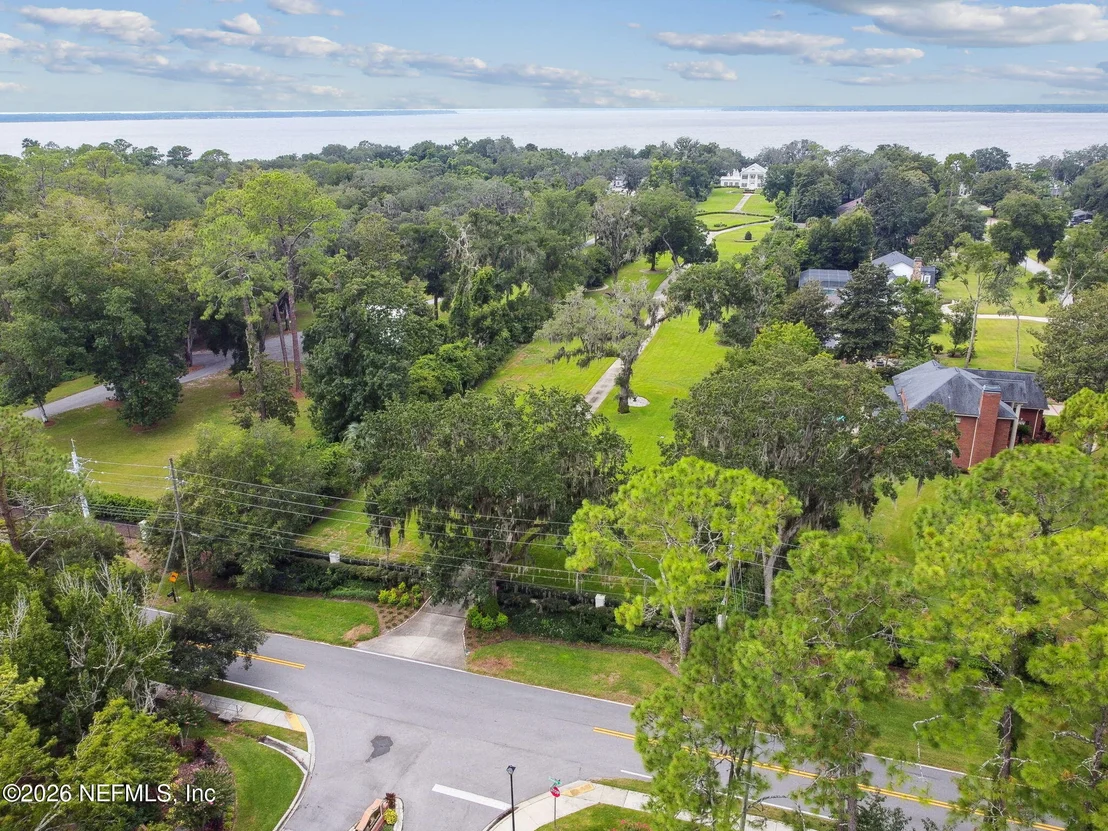 Photo of 13936 MANDARIN, Road