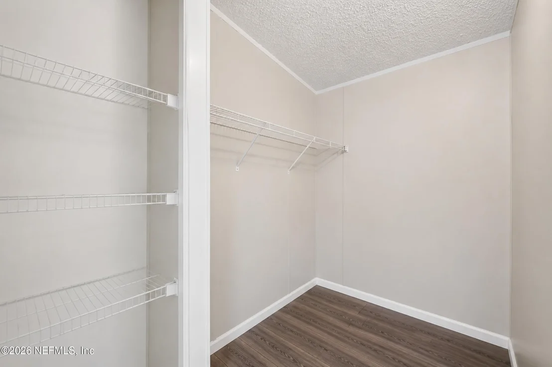 Photo of 85 CURRANT Avenue