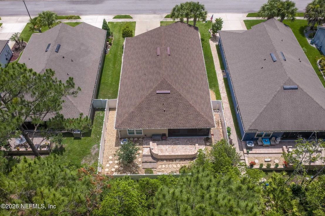 Photo of 332 PALACE Drive