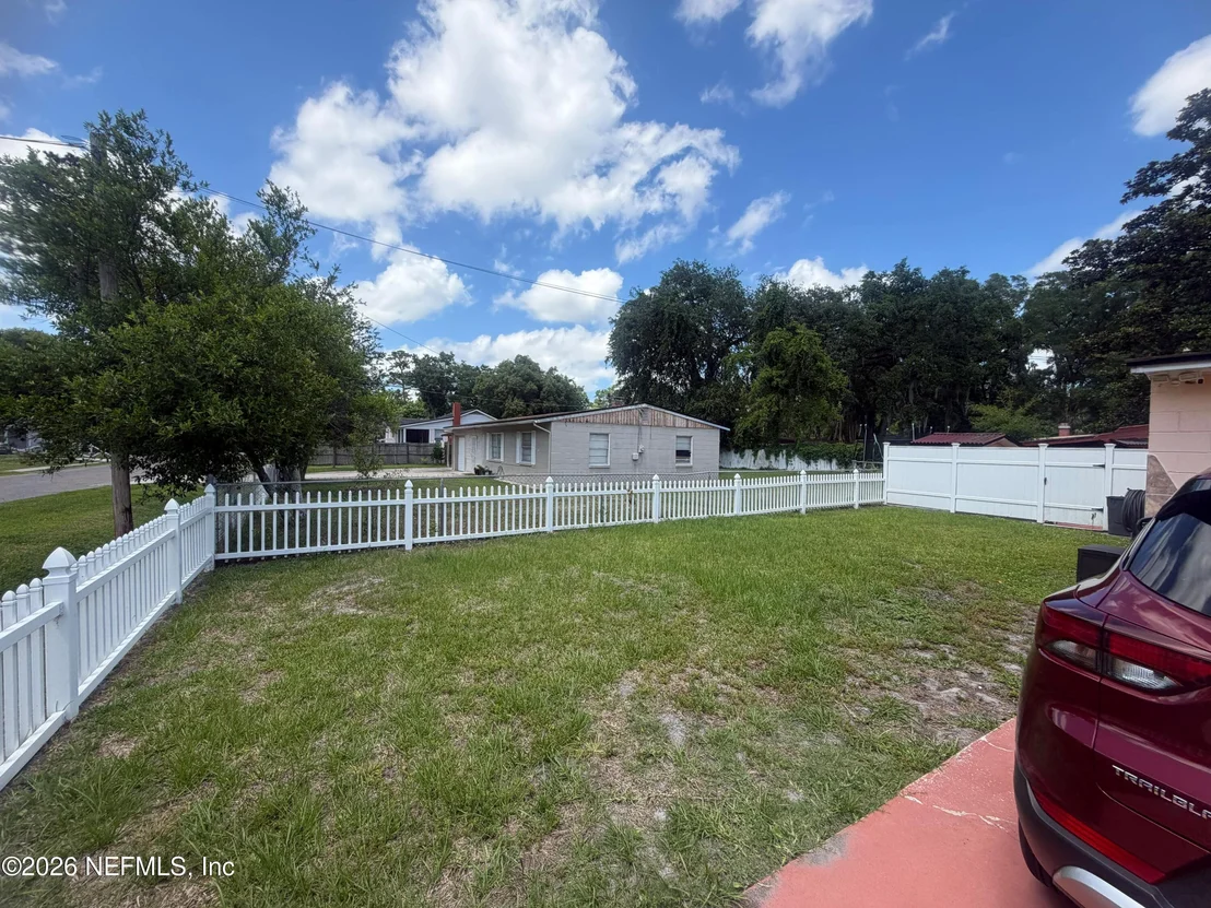 Photo of 4127 SPRINGWOOD Road