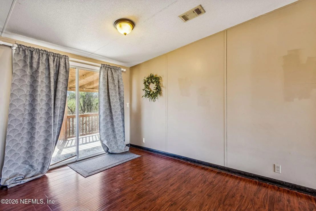 Photo of 8080 PLUMMER Road