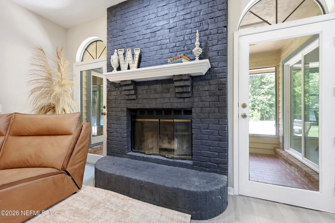 Photo of 668 FINGAL Drive