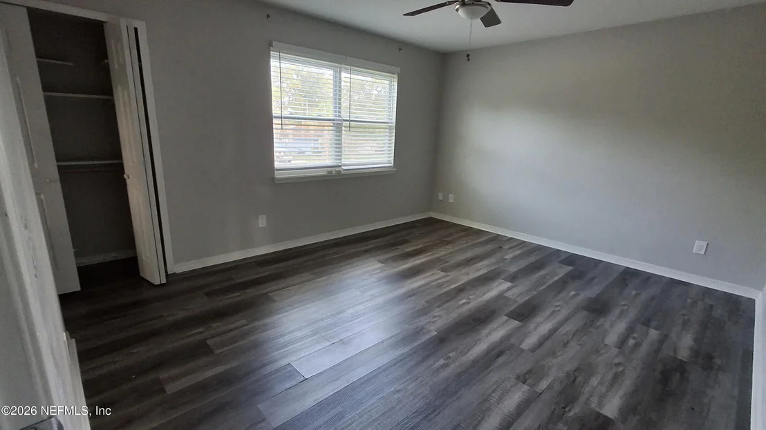 Photo of 1809 FARM WAY Way