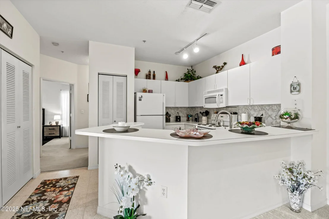 Photo of Unit 201 at 625 FAIRWAY Drive