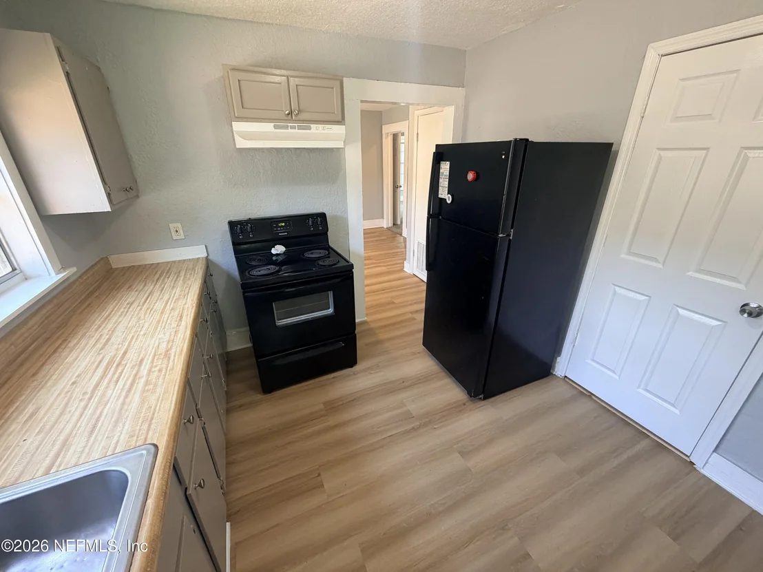 Photo of 3142 PENTON Street