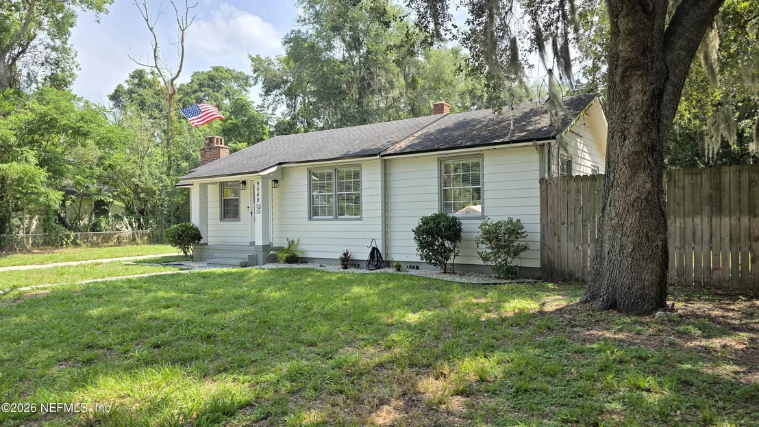 Photo of 9049 JACKSON Avenue