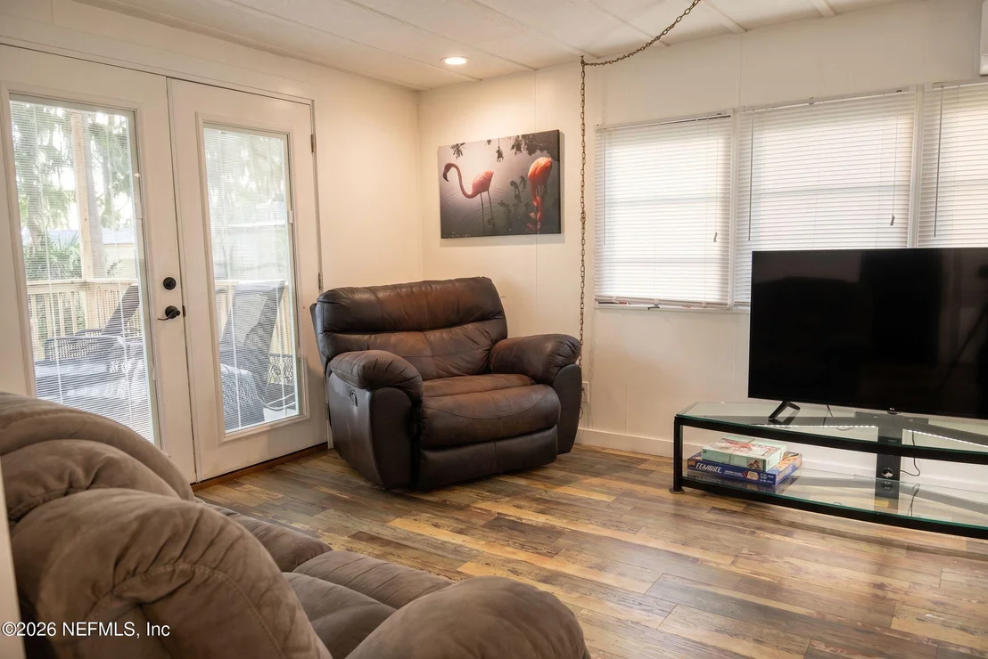 Photo of 198 PALM Drive