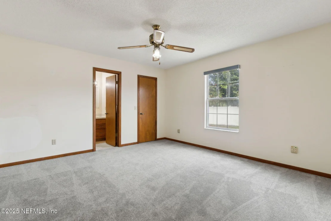 Photo of 124 CAPTAINS POINTE Circle
