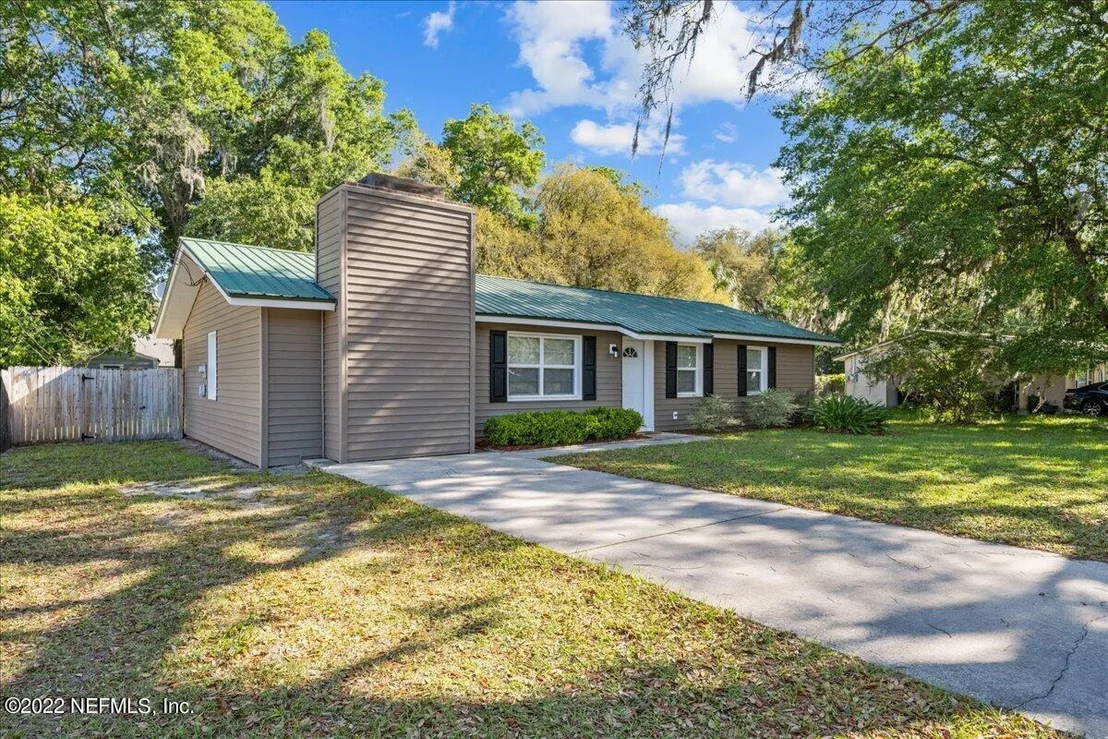 Photo of 102 JACKSON Circle