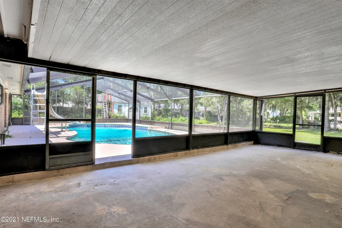 Photo of 141 HOLLYWOOD FOREST Drive