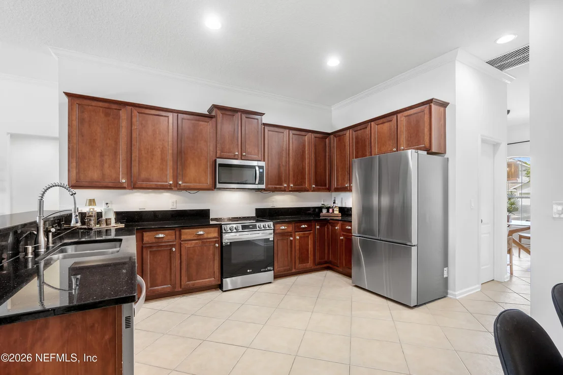 Photo of 913 E TERRANOVA Way