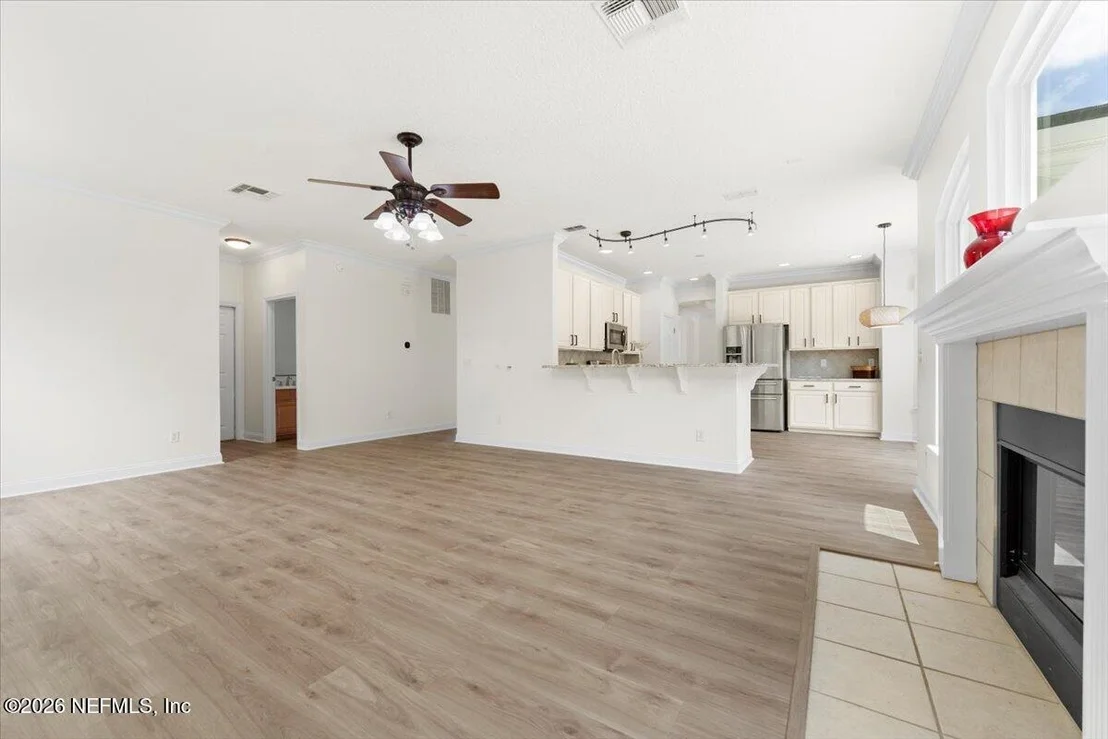 Photo of 1213 RIBBON Road