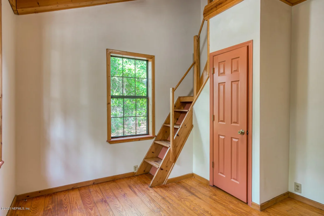 Photo of 7021 CATLETT Road