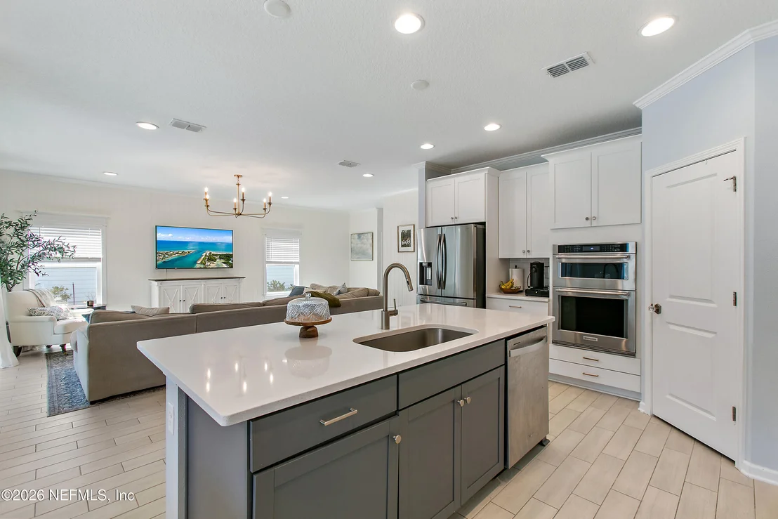 Photo of 546 STARGAZE Lane