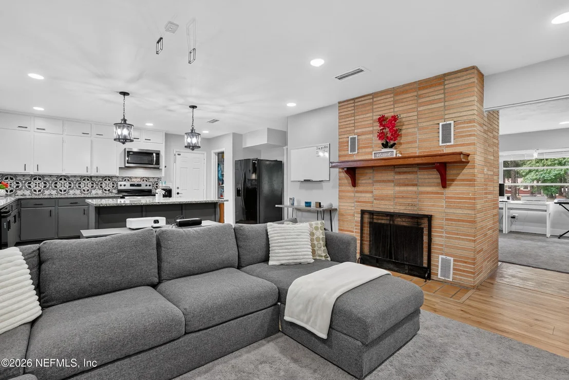 Photo of 2864 SCOTT Circle