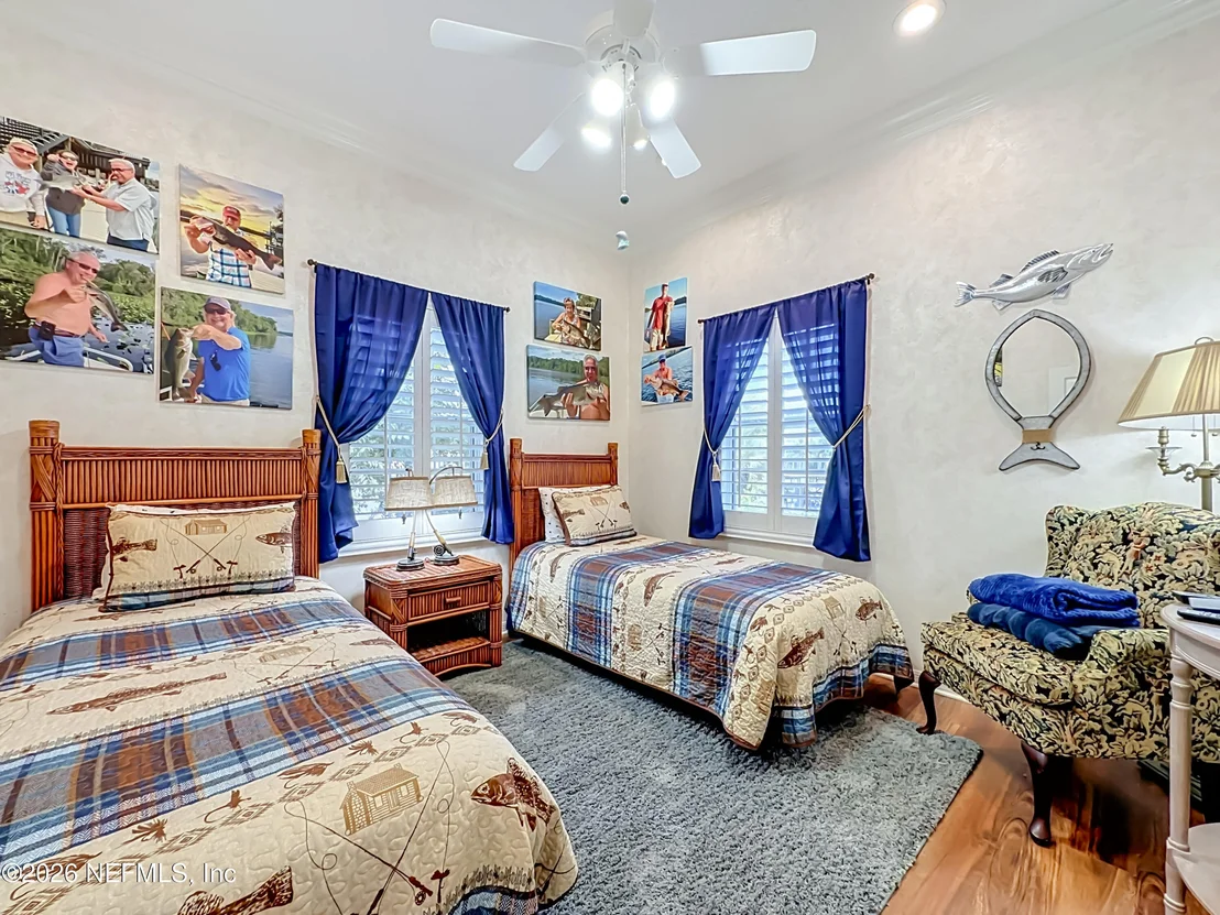 Photo of 129 RIVER Road