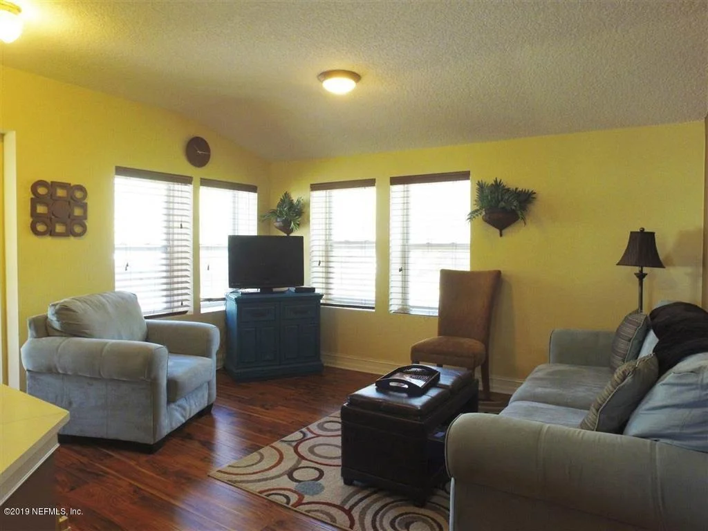 Photo of 127 DEHAVEN Street