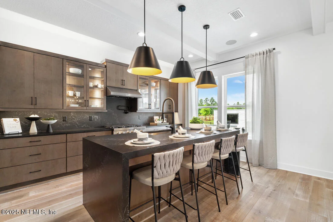 Photo of 257 BISMARCK PALM Road