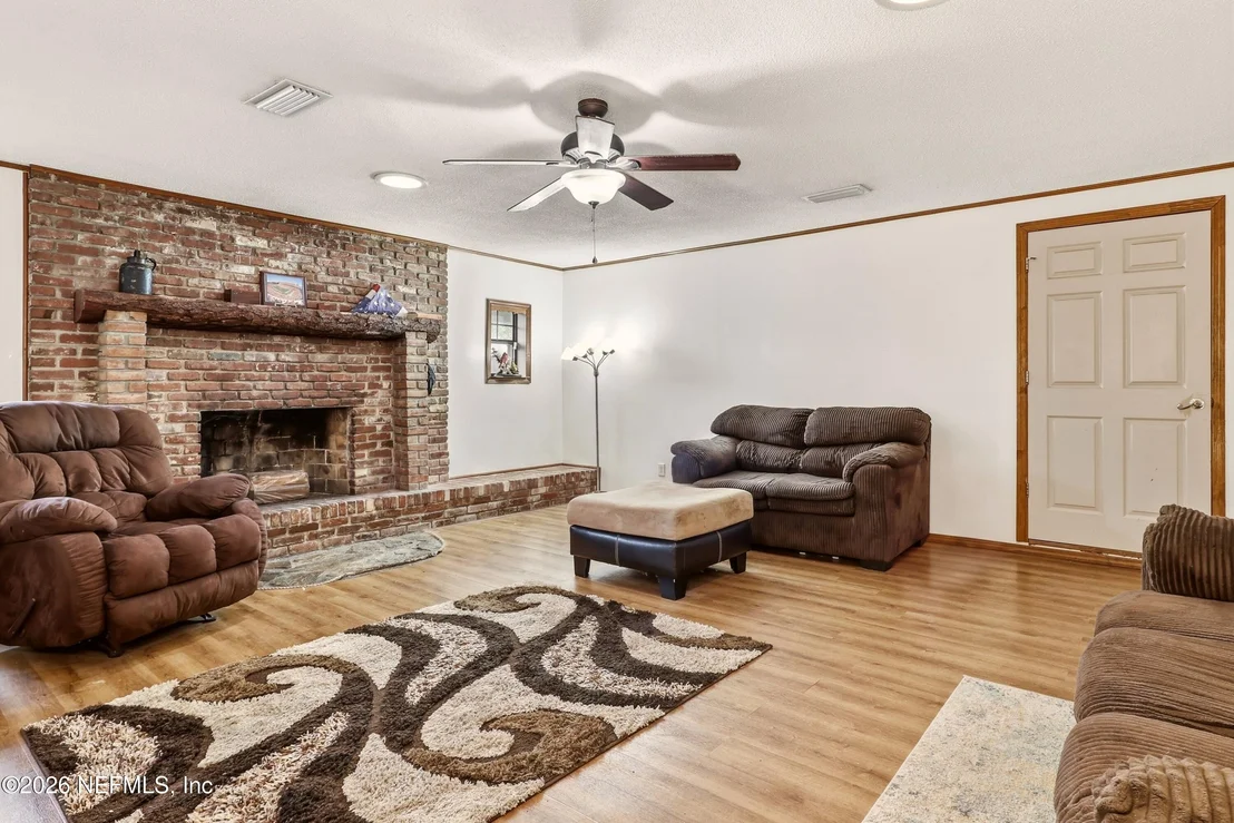 Photo of 1927 MONTEAU Drive