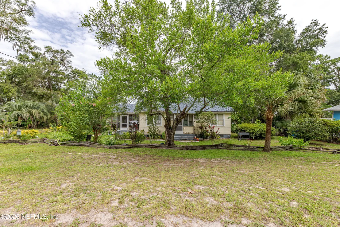 Photo of 1257 CEDAR BAY Road