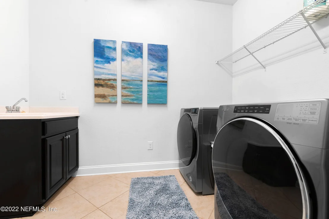 Photo of 699 ASPEN LEAF Drive