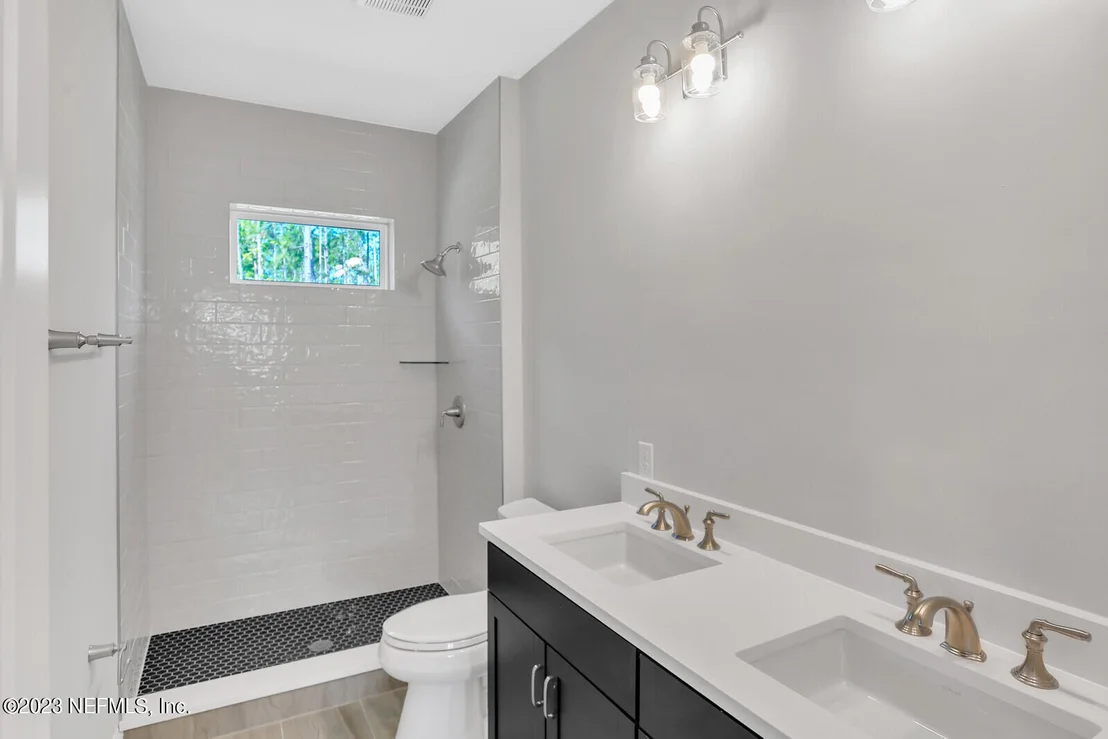 Photo of 557 PINE HAVEN Drive