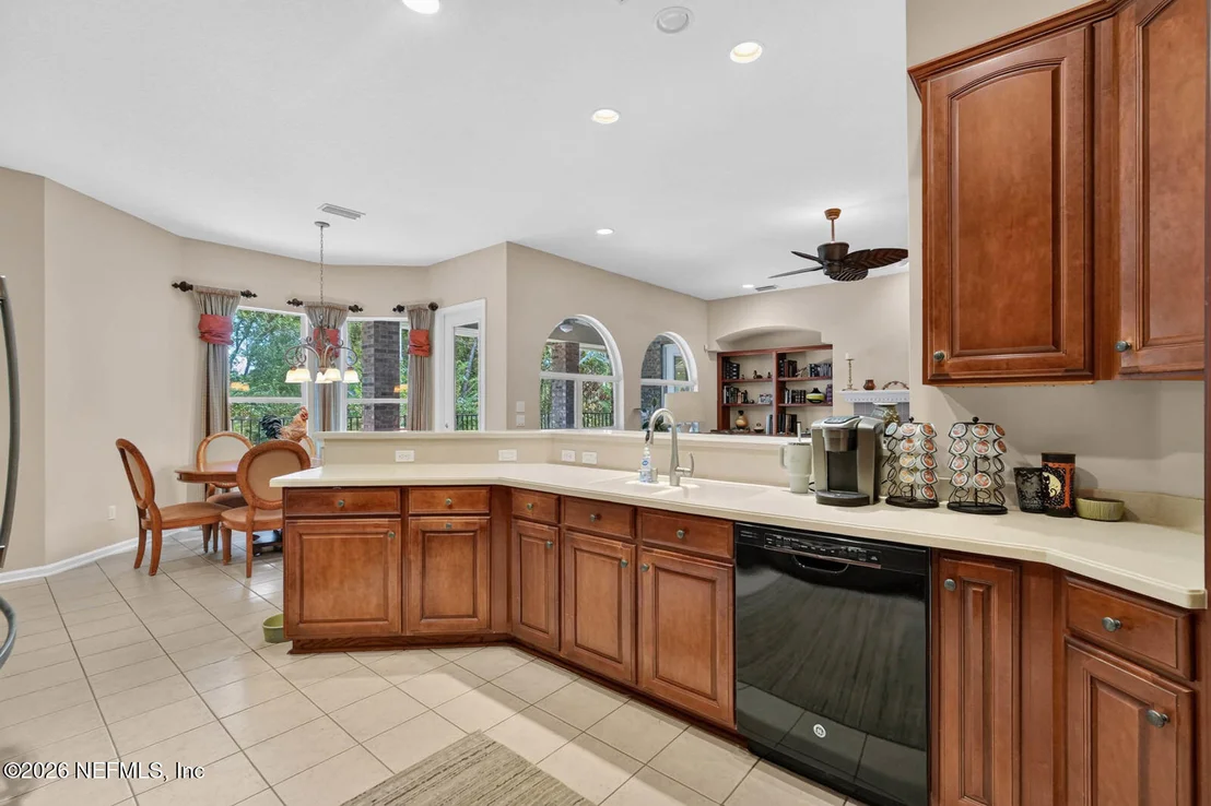 Photo of 832 RILEY Lane