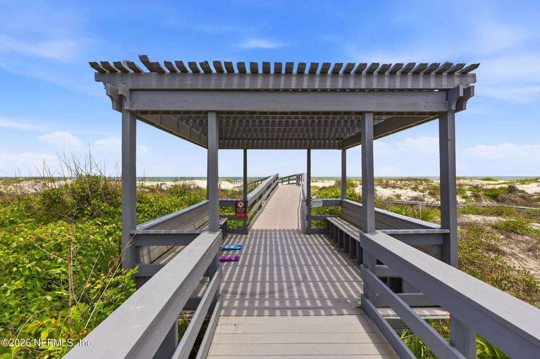 Photo of 688 OCEAN PALM Way