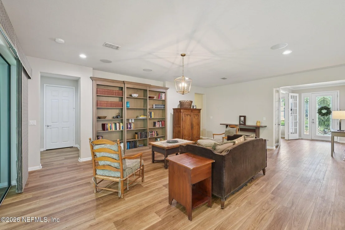 Photo of 506 RIVER RUN Boulevard