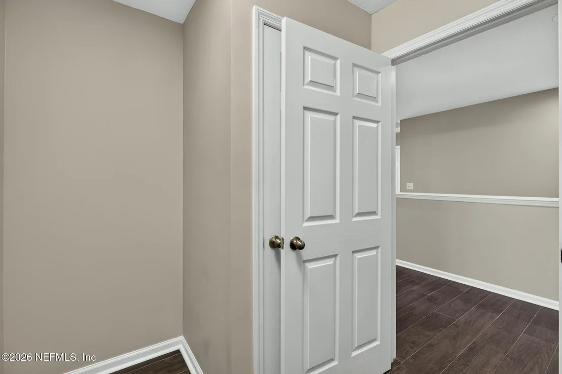 Photo of 1335 IVYHEDGE Avenue