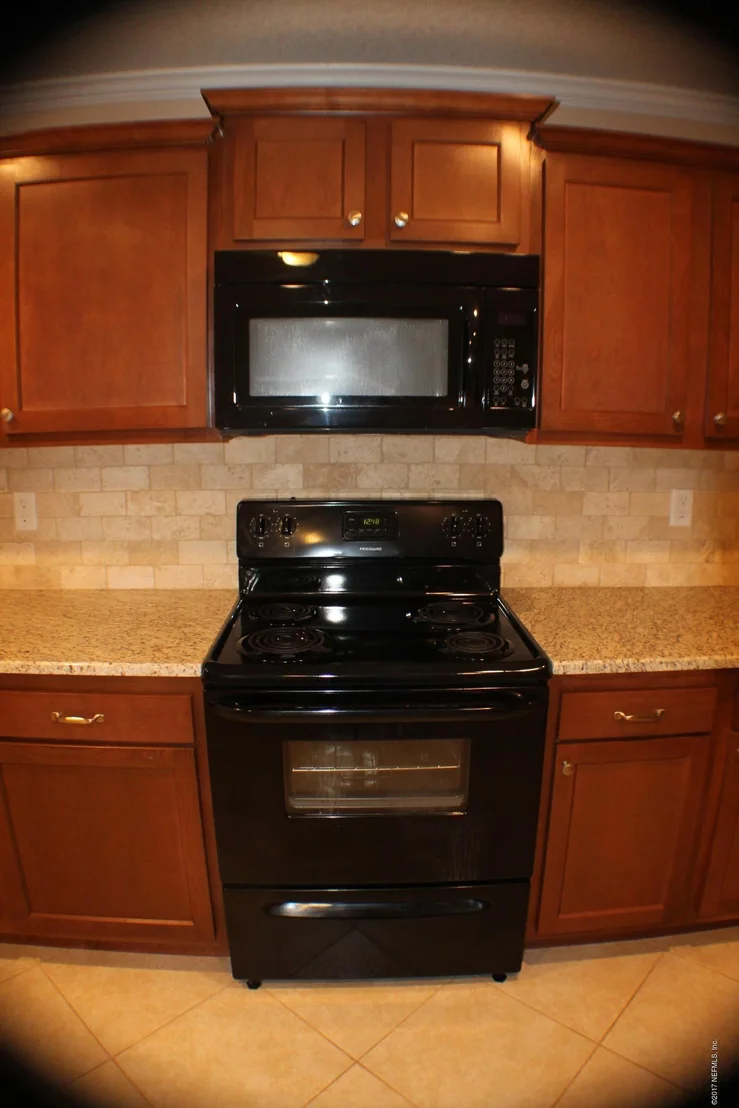 Photo of 4450 BEGBIE Drive
